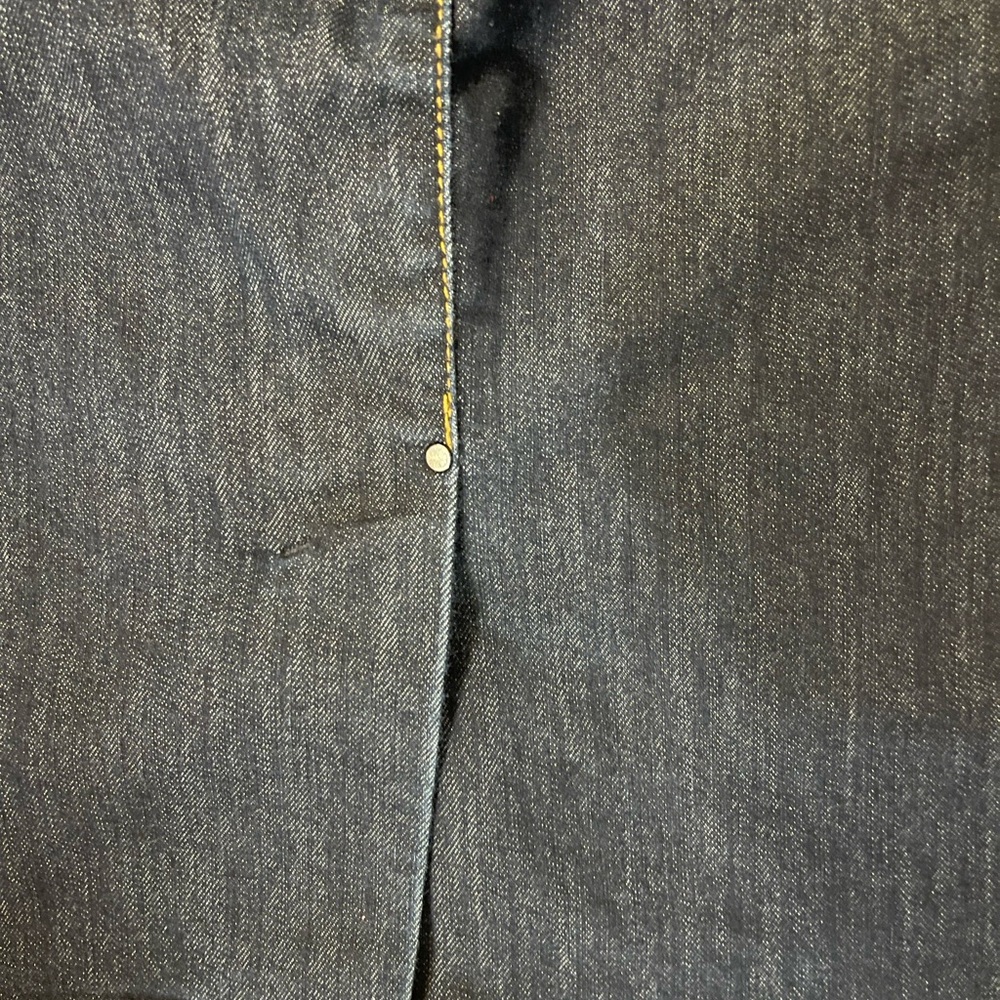 Ann Taylor Denim Skirt size 8P - Picture 5 of 6